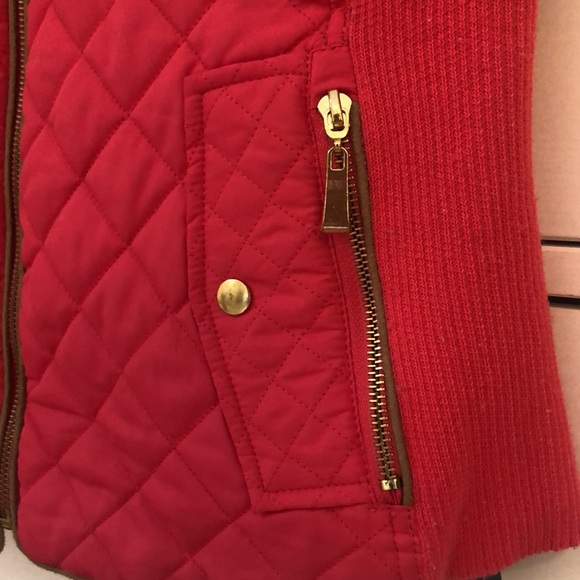 Bright Pink Puffer Vest w/ Suede Details - Picture 5 of 10
